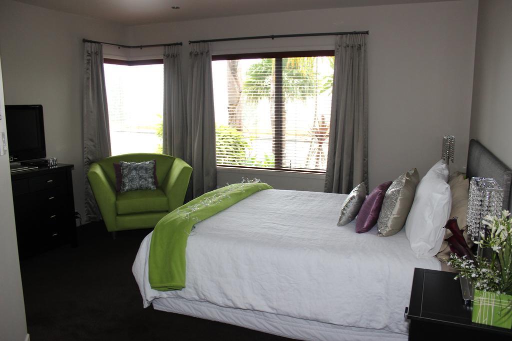 Stunning Views Bed, Breakfast & Health Retreat Bed & Breakfast Whangamata Ruang foto